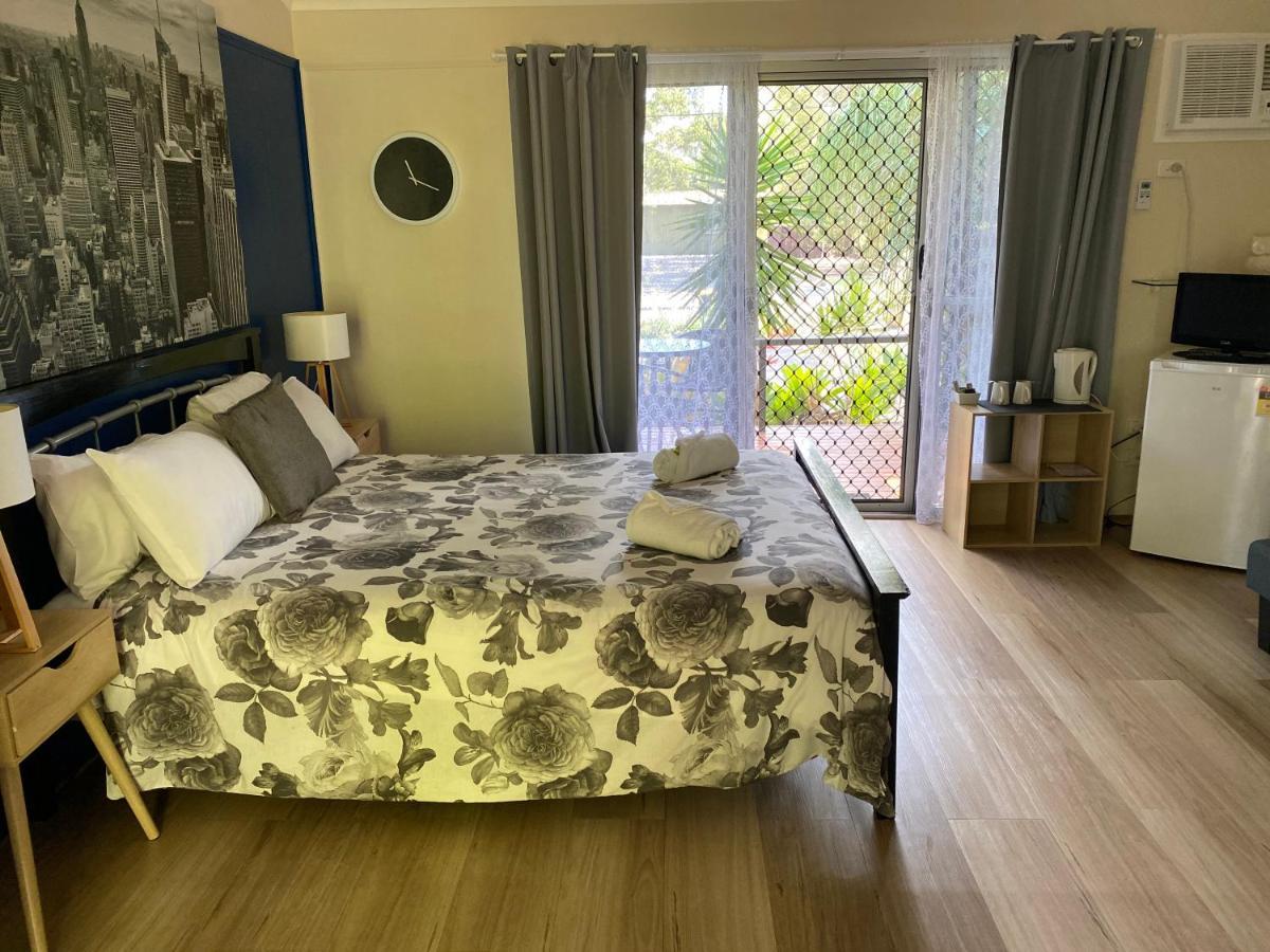 Colonial Village Resort Hervey Bay Exteriör bild