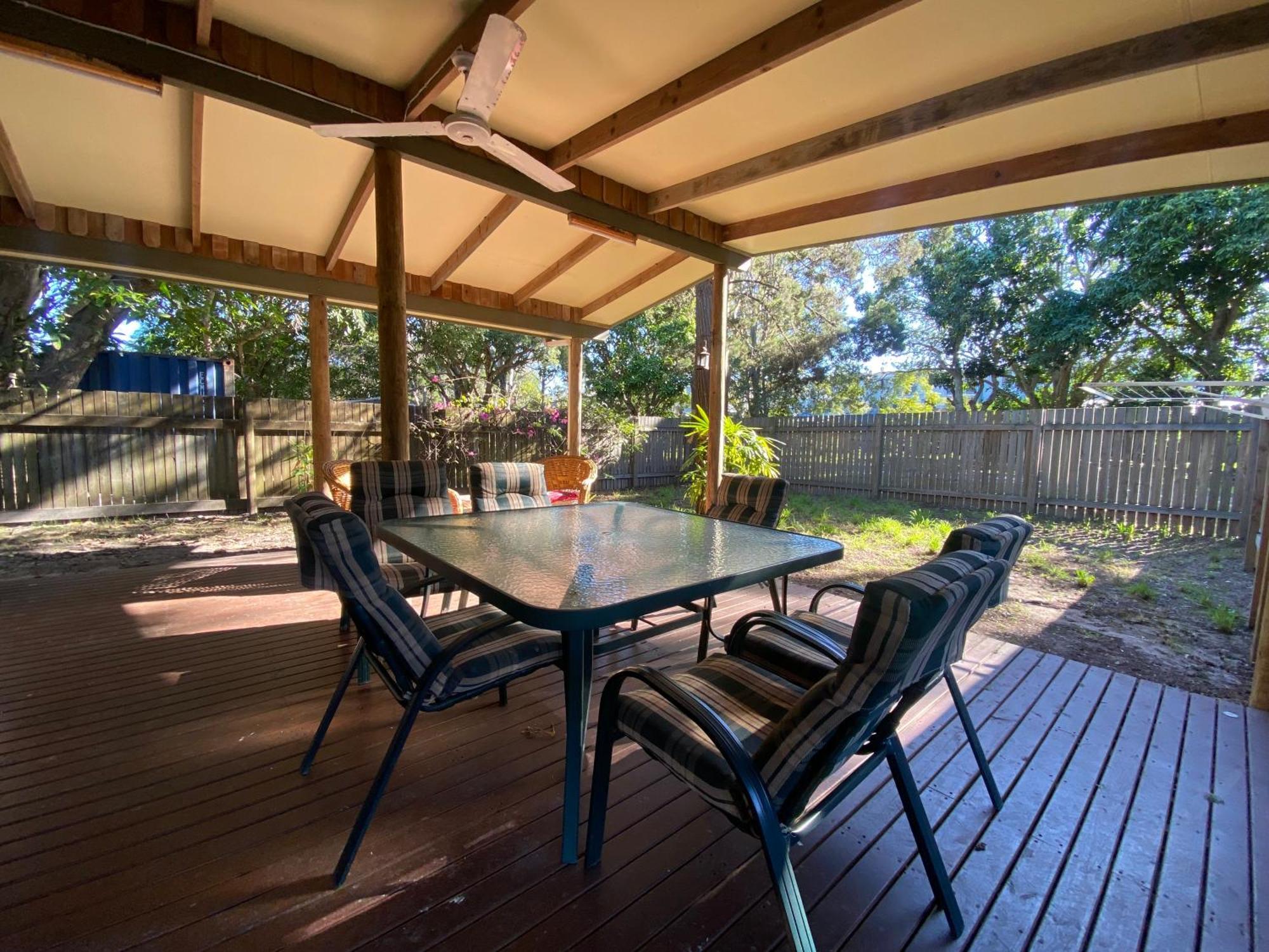 Colonial Village Resort Hervey Bay Exteriör bild